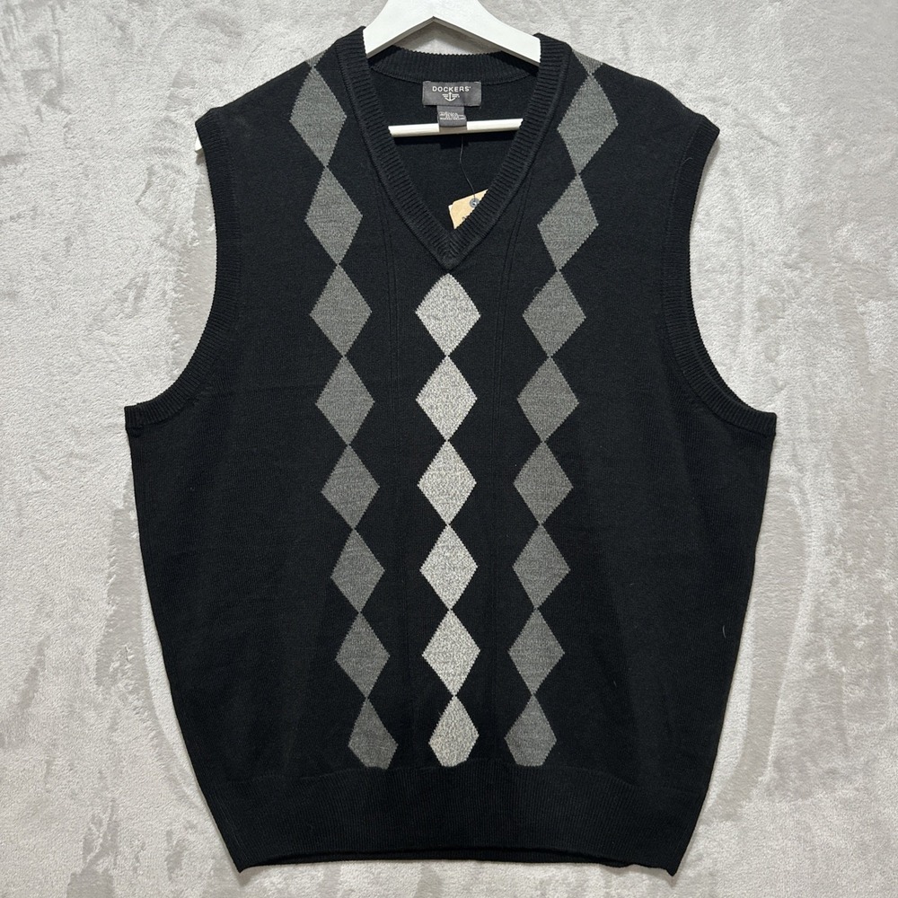 Dockers Mens Sweater Black Vest Size XL Gray Argyle Diamonds NWT